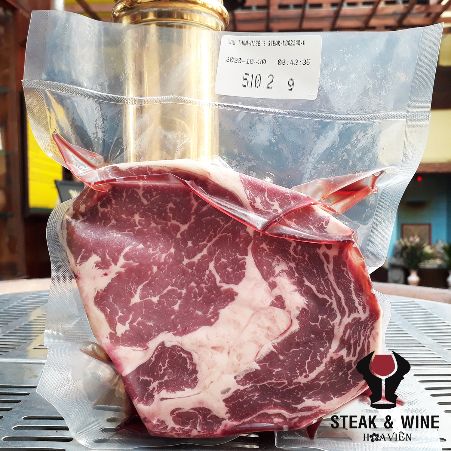 Thăn lưng bò ủ 30 ngày (Dry Aged Rib Eye Steak 30 days)